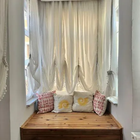 Balat'in Icinde Muhtesem Ev Apartman *
