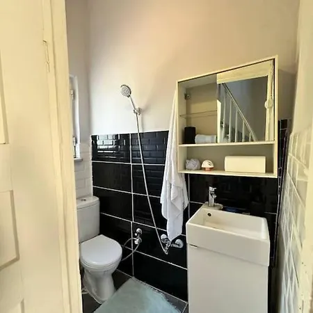 Apartman Balat'in Icinde Muhtesem Ev Isztambul