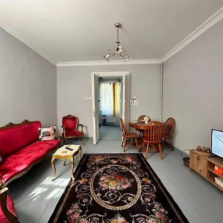Balat'in Icinde Muhtesem Ev Apartament *