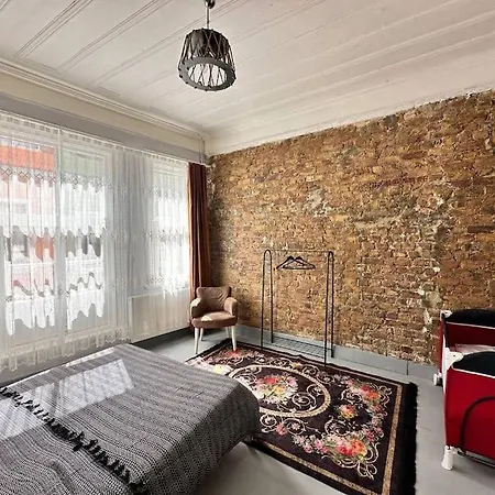 Balat'in Icinde Muhtesem Ev Istanbul
