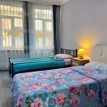 Balat'in Icinde Muhtesem Ev Apartament Stambuł