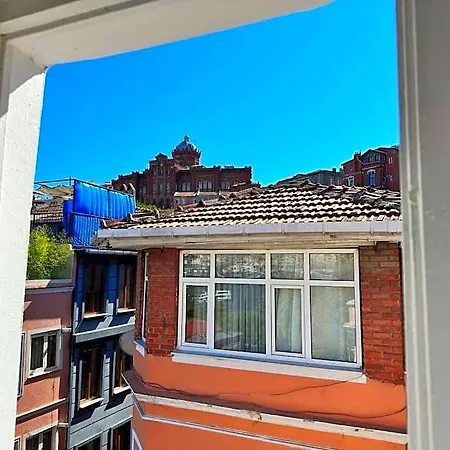 Balat'in Icinde Muhtesem Ev Apartment *
