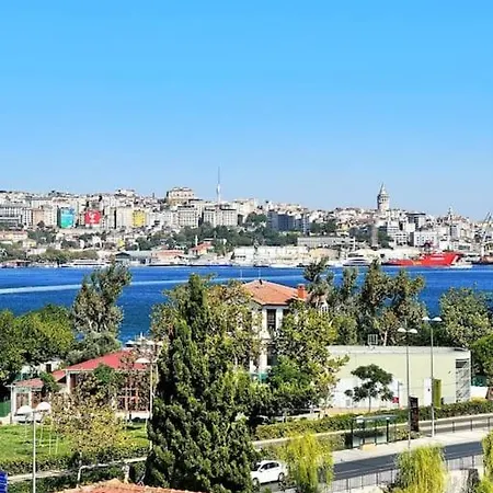 아파트 Balat'in Icinde Muhtesem Ev *