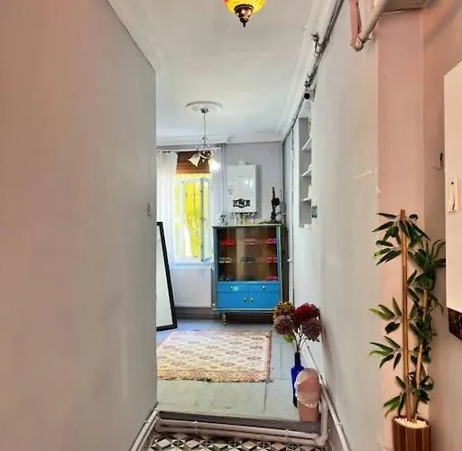 Balat'in Icinde Muhtesem Ev